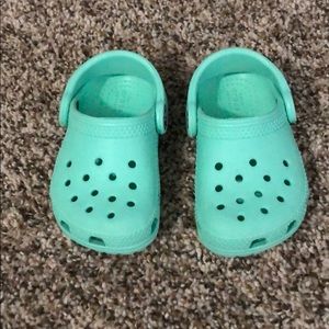 Toddler Crocs Size 5